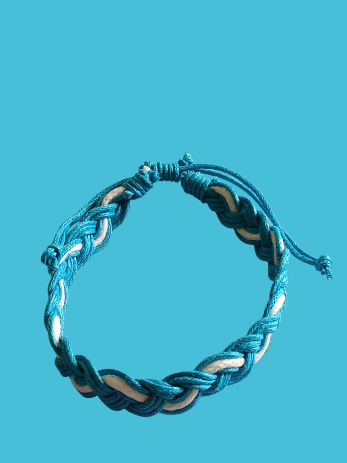 Unisex Adjustable Macrame Bracelet (Blue-White)