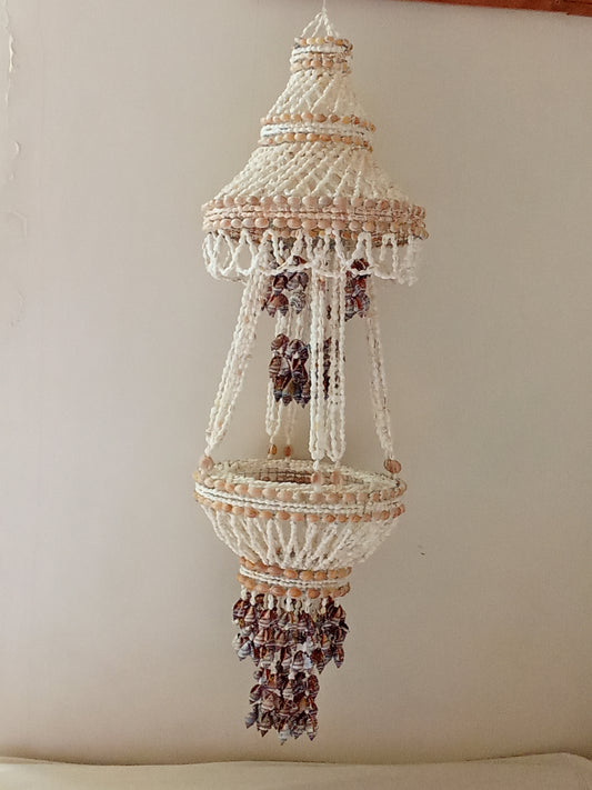 Hand crafted Commodious Chandelier